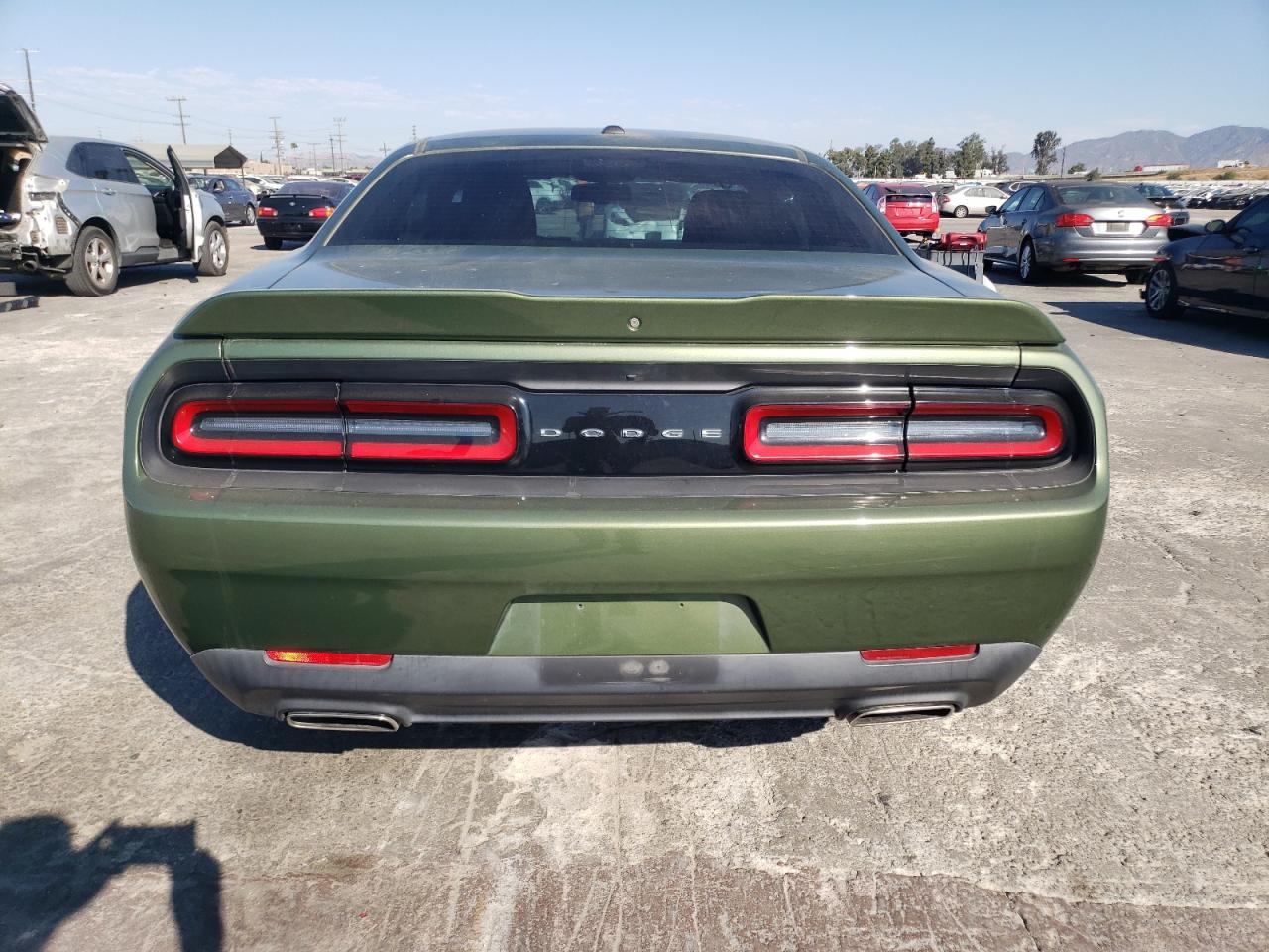 2C3CDZAG8KH734020 2019 Dodge Challenger Sxt