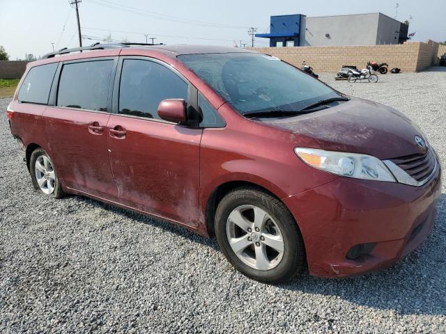 TOYOTA SIENNA 2017 Красный