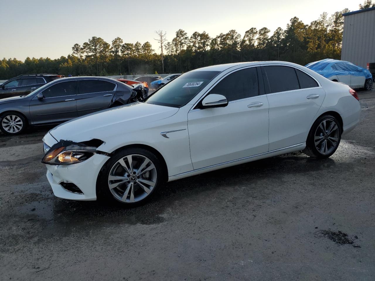 55SWF4JB8HU211183 2017 MERCEDES-BENZ C CLASS - Image 1