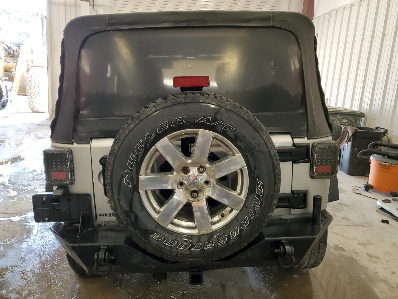 2011 Jeep Wrangler Unlimited Sport VIN: 1J4BA3H15BL523711 Lot: 70389374