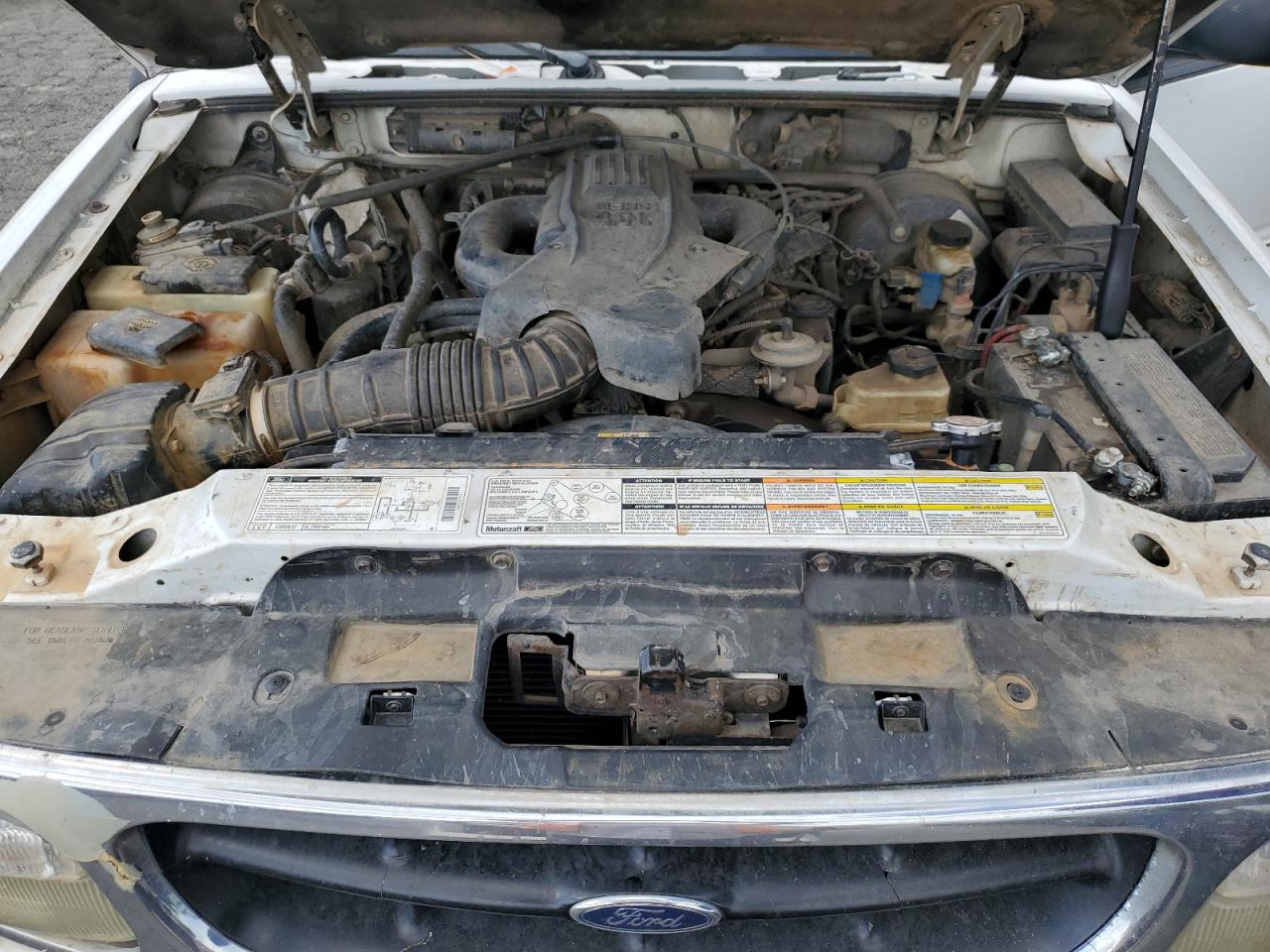 2000 Ford Explorer - Image 12