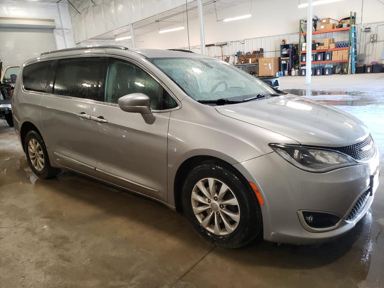 2019 Chrysler Pacifica - Image 4