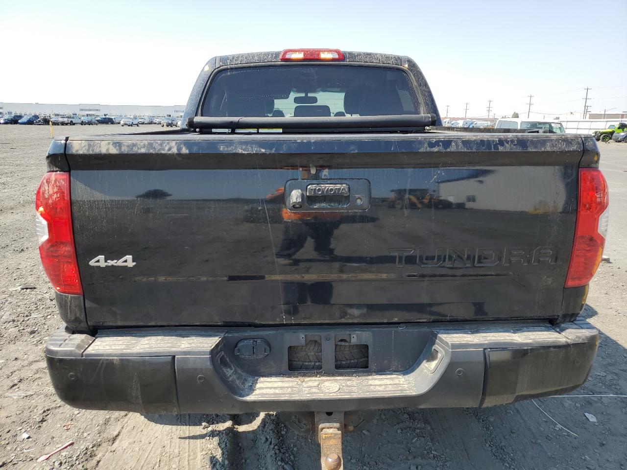 5TFAY5F12EX334927 2014 Toyota Tundra Crewmax Platinum