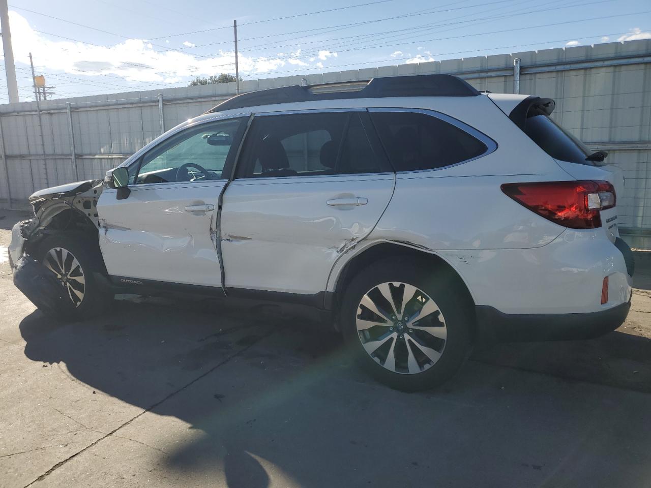 2015 Subaru Outback - Image 2