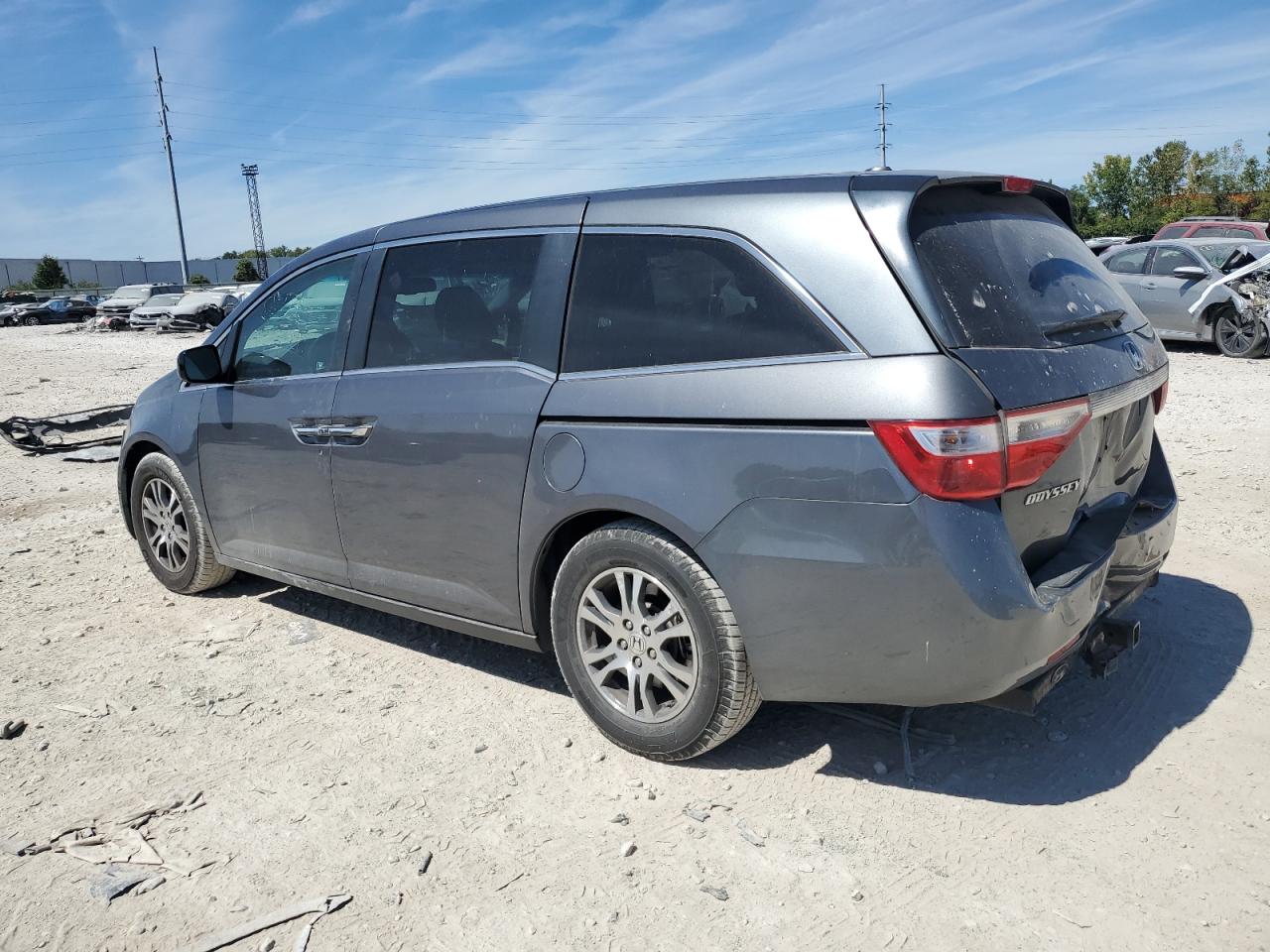 2011 Honda Odyssey - Image 2