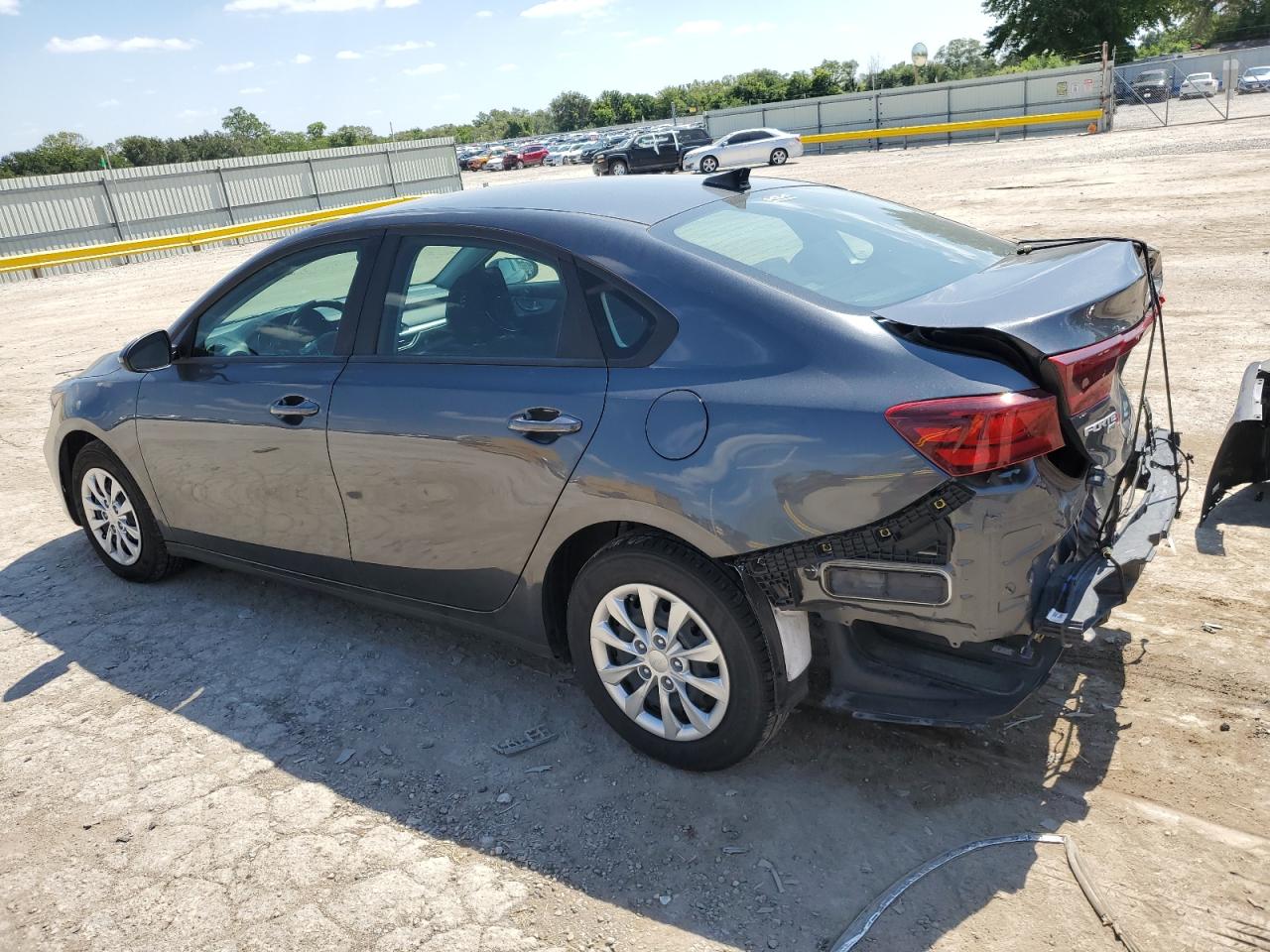 2024 Kia Forte - Image 2