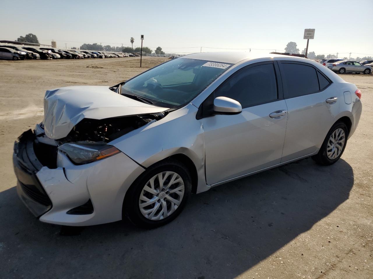 2T1BURHE2JC009789 2018 TOYOTA COROLLA - Image 1