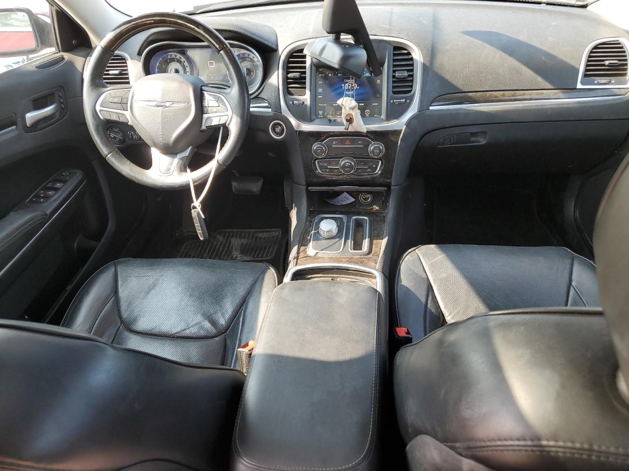 2016 Chrysler 300 - Image 8