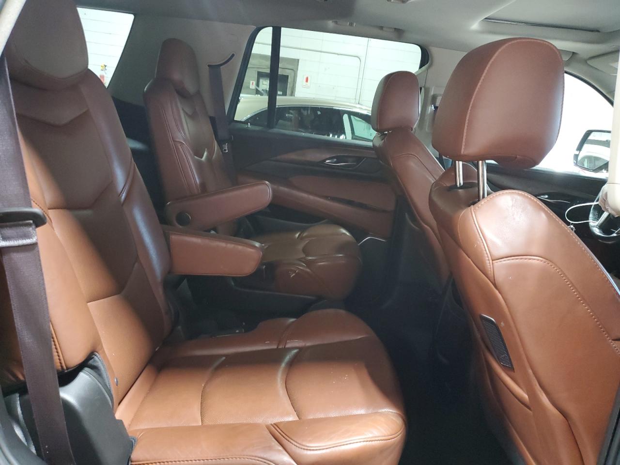 1GYS4BKJ5HR167177 2017 Cadillac Escalade Luxury