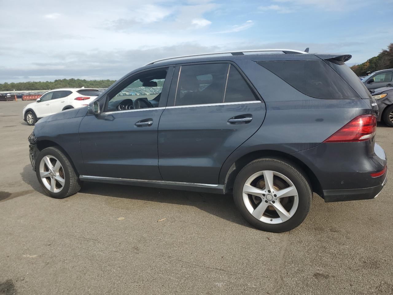 VIN 4JGDA5HBXGA683357 2016 MERCEDES-BENZ GLE-CLASS no.2