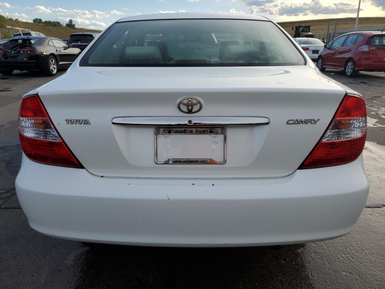 2004 Toyota Camry Le VIN: JTDBE30K640251883 Lot: 71583844