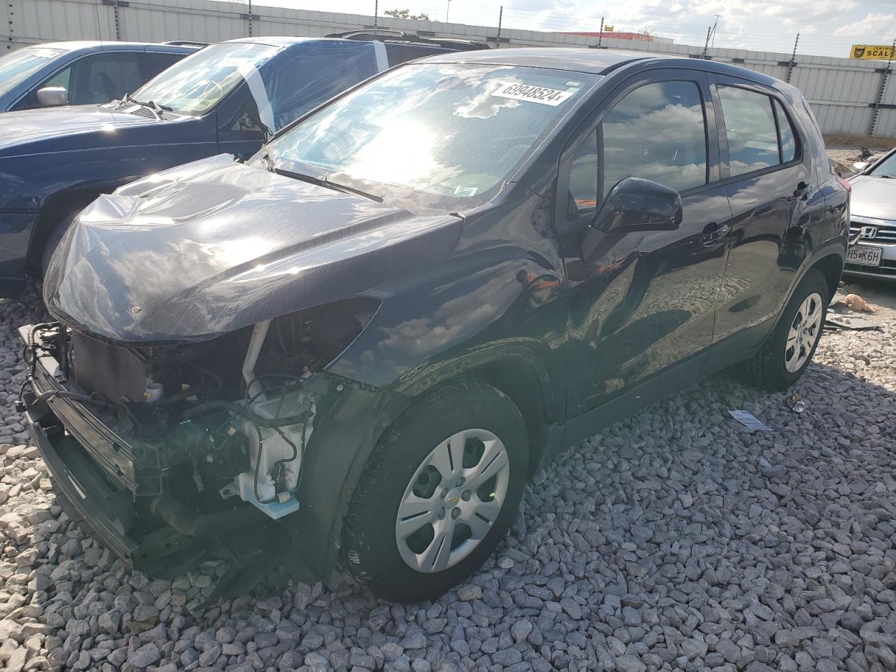 3GNCJKSB7JL151840 2018 CHEVROLET TRAX - Image 1