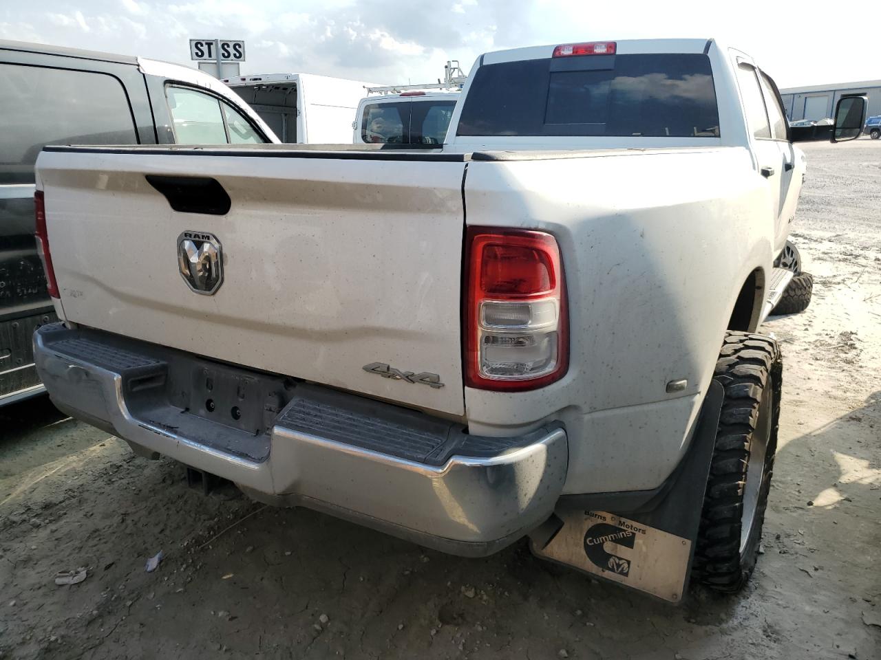 2021 RAM 3500 - Image 3