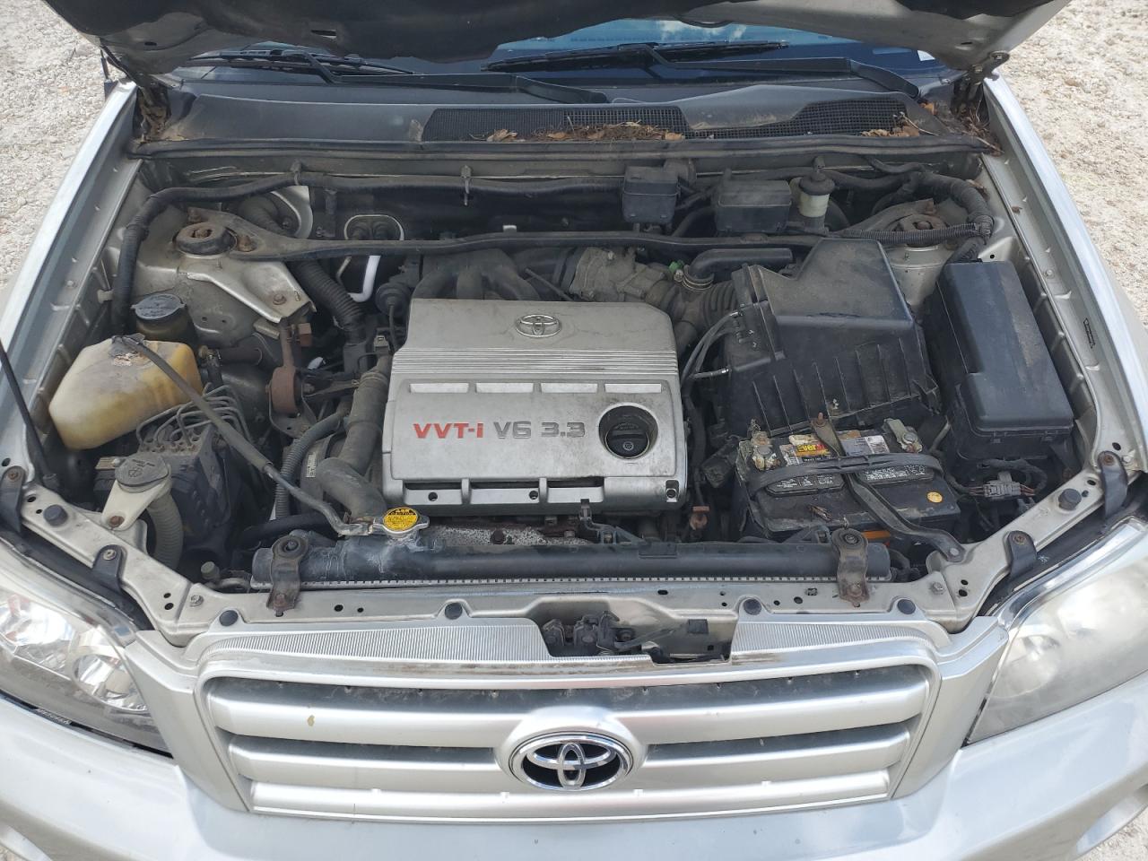2004 Toyota Highlander - Image 14