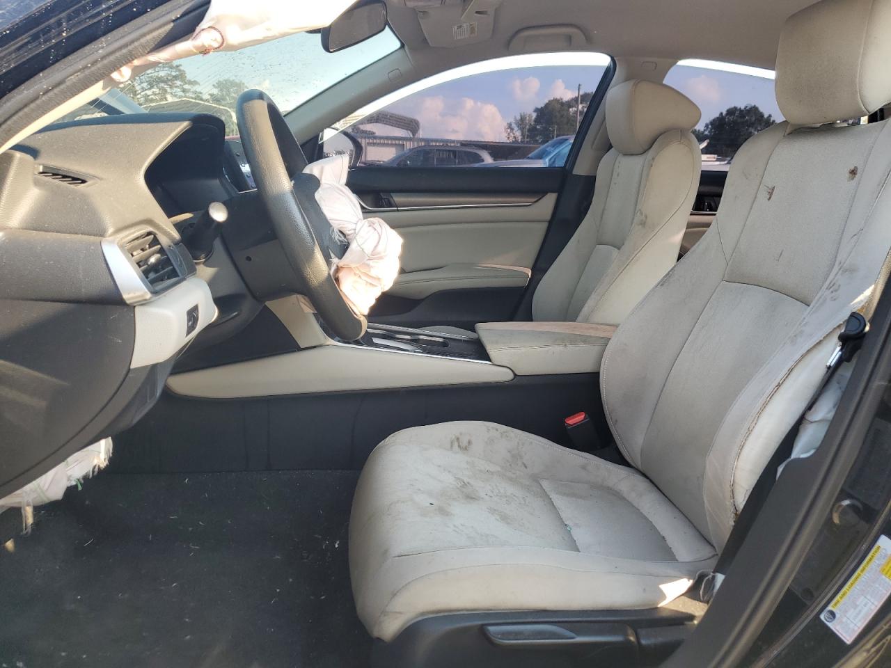 1HGCV1F16JA169926 2018 Honda Accord Lx