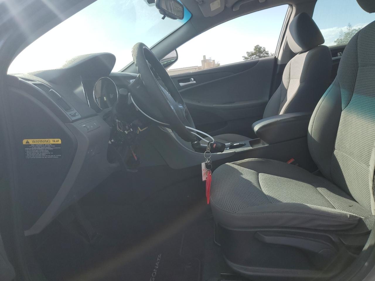 2012 Hyundai Sonata - Image 7