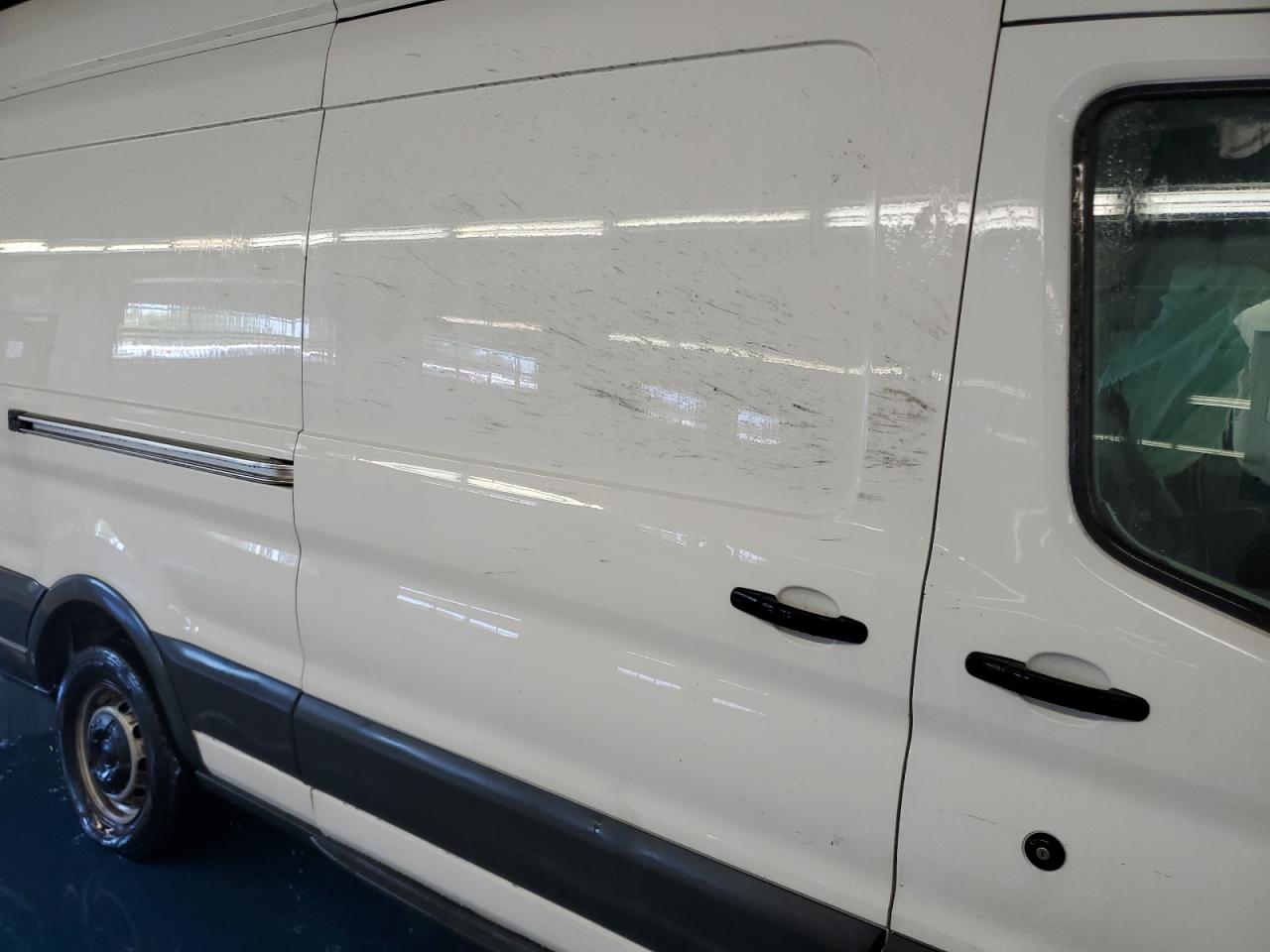 1FTYR3XM2HKB18702 2017 Ford Transit T-250