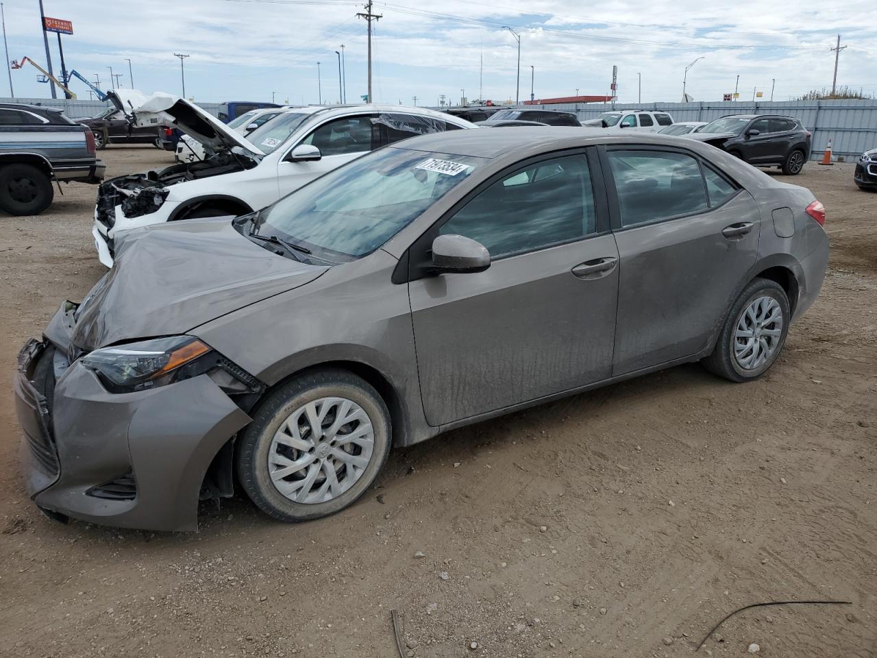 5YFBURHE5HP714158 2017 TOYOTA COROLLA - Image 1