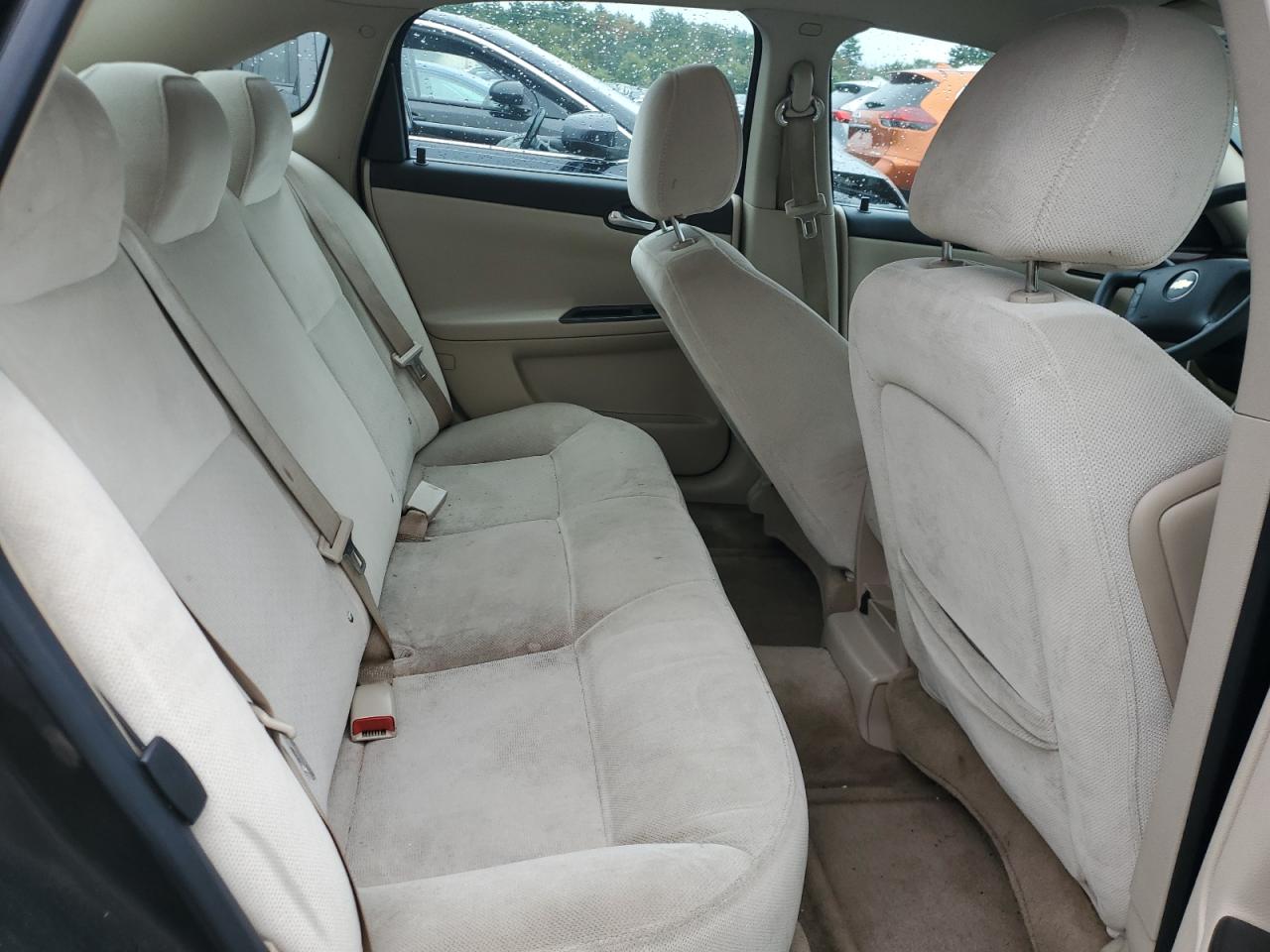 2009 Chevrolet Impala - Image 10