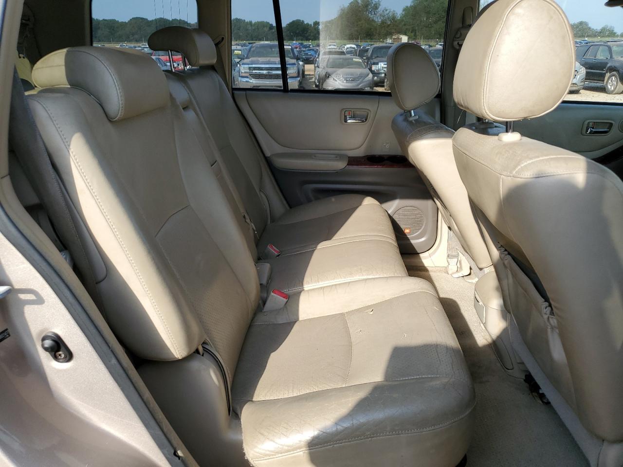 2004 Toyota Highlander Base VIN: JTEDP21A940021477 Lot: 72550714