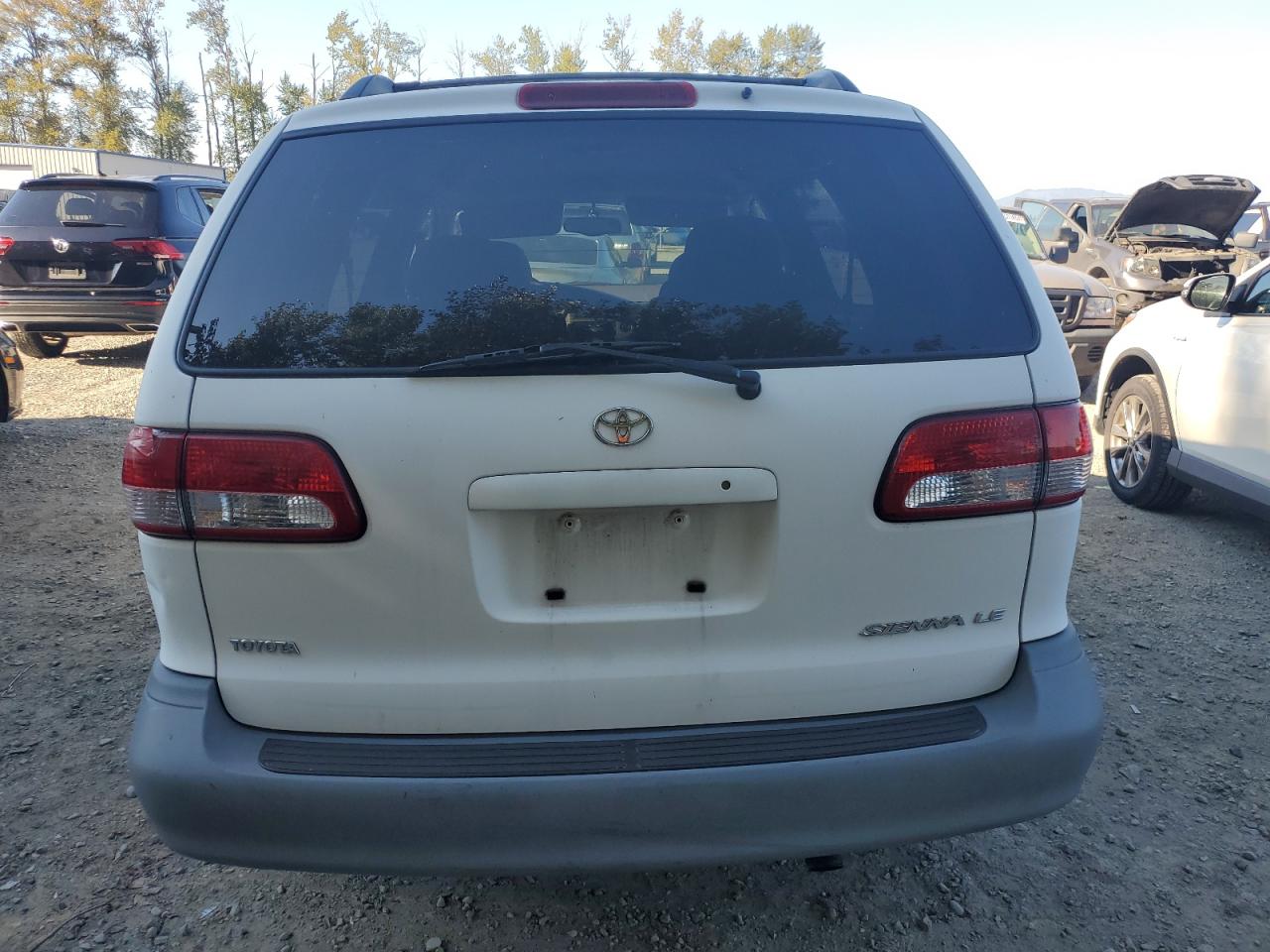 2001 Toyota Sienna Le VIN: 4T3ZF13C31U369921 Lot: 70385584