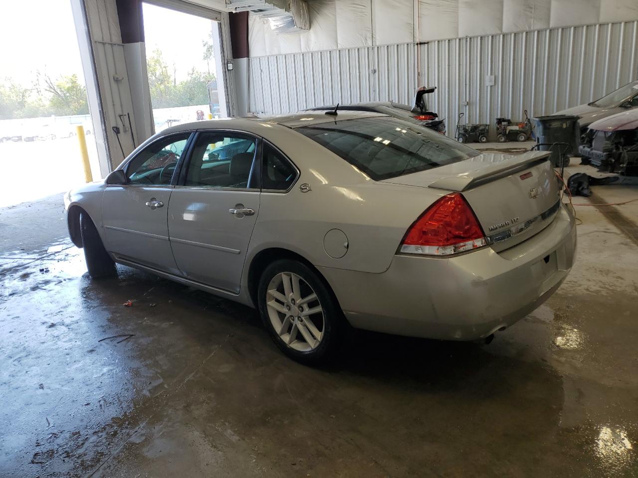 2G1WU583181202476 2008 Chevrolet Impala Ltz