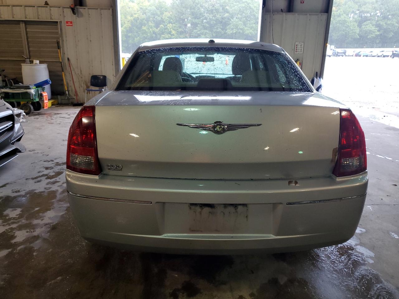 2007 Chrysler 300 Touring VIN: 2C3KA53G47H811161 Lot: 73389694