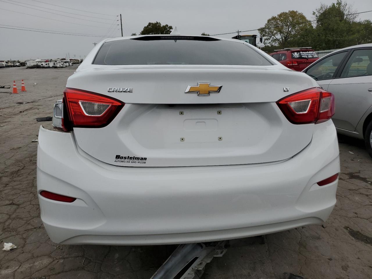 2019 Chevrolet Cruze Lt VIN: 1G1BE5SM8K7140534 Lot: 71236104