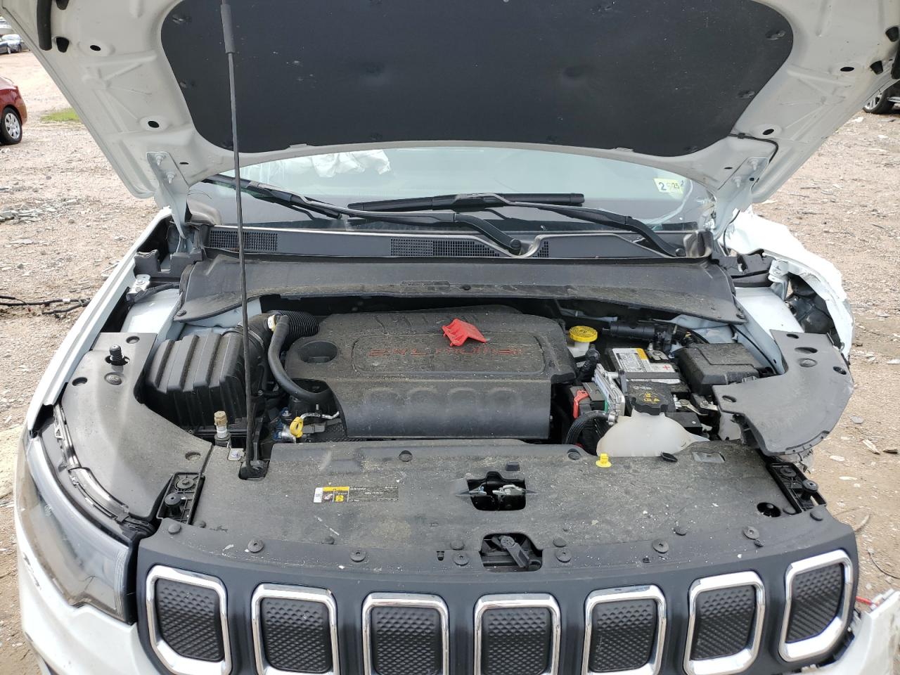 3C4NJDFB4NT221498 2022 Jeep Compass Latitude Lux