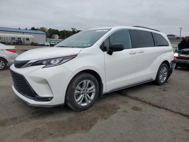  TOYOTA SIENNA 2022 Білий