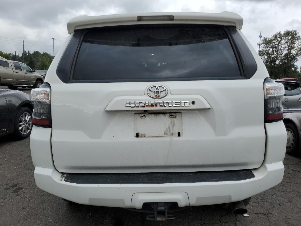 JTEBU5JRXG5315405 2016 Toyota 4Runner Sr5/Sr5 Premium