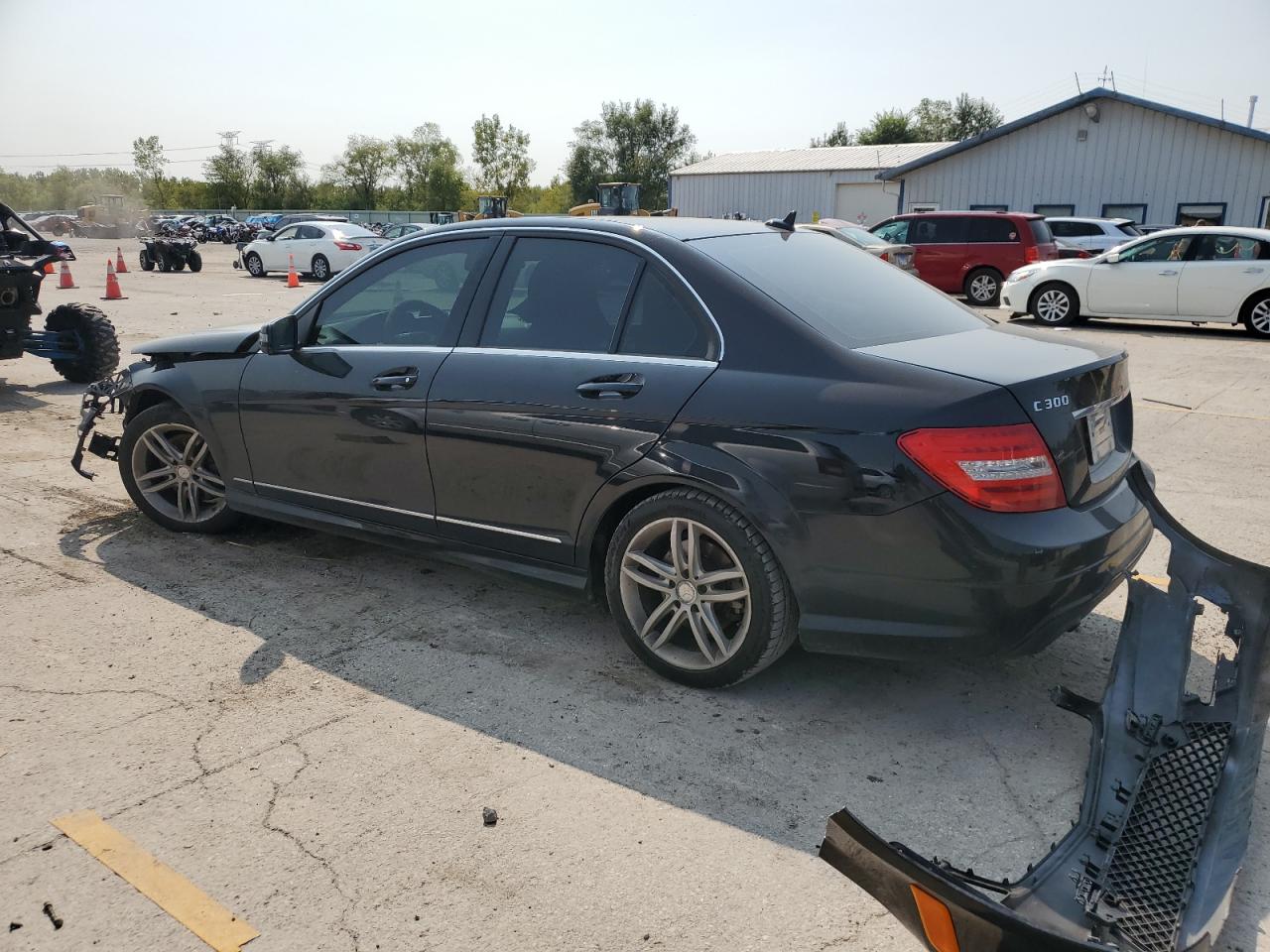 VIN WDDGF8AB3DG127260 2013 MERCEDES-BENZ C-CLASS no.2