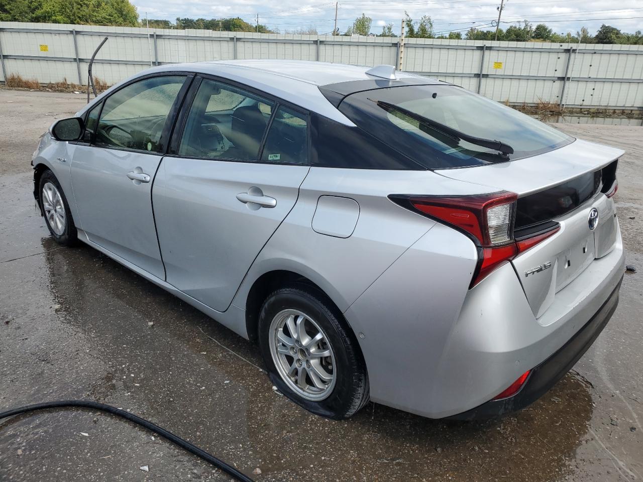 JTDKAMFU7M3151087 Toyota Prius SPEC 2