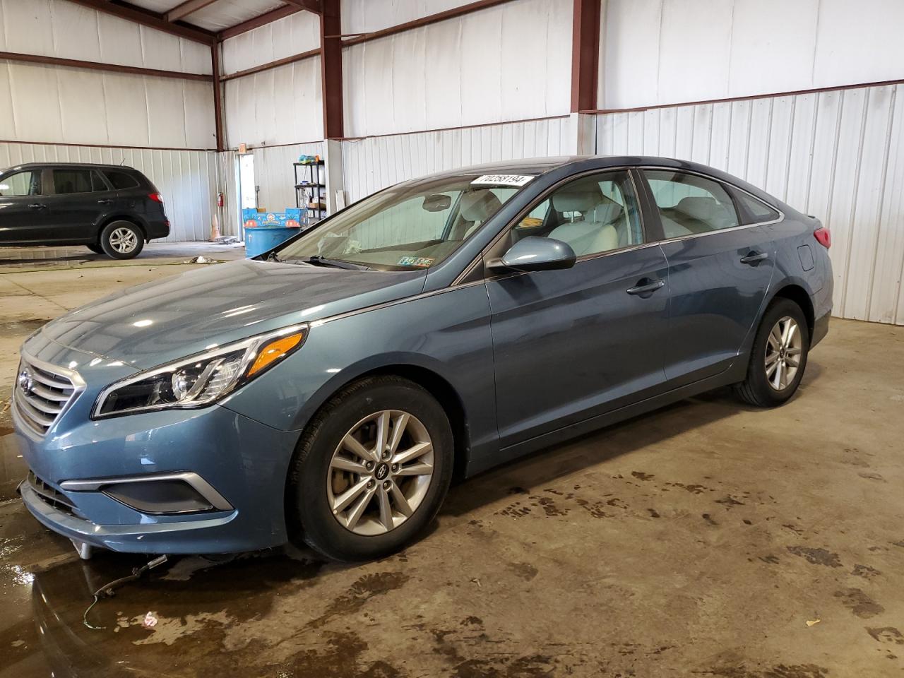 2017 Hyundai Sonata Se VIN: 5NPE24AF4HH555770 Lot: 70258194