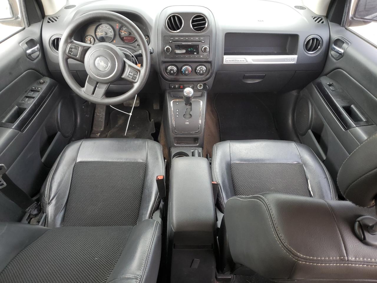 2014 Jeep Compass - Image 8