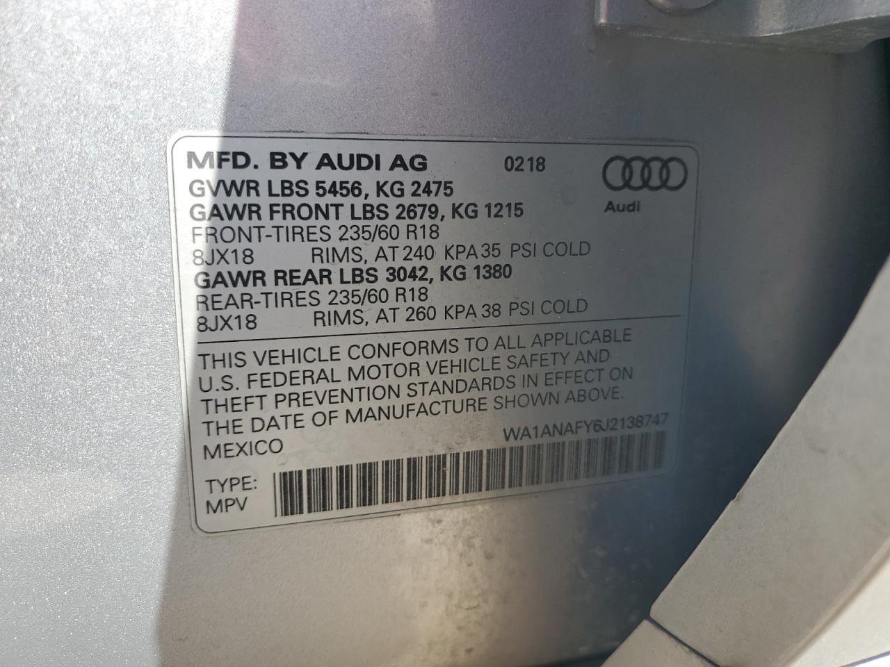 WA1ANAFY6J2138747 2018 Audi Q5 Premium