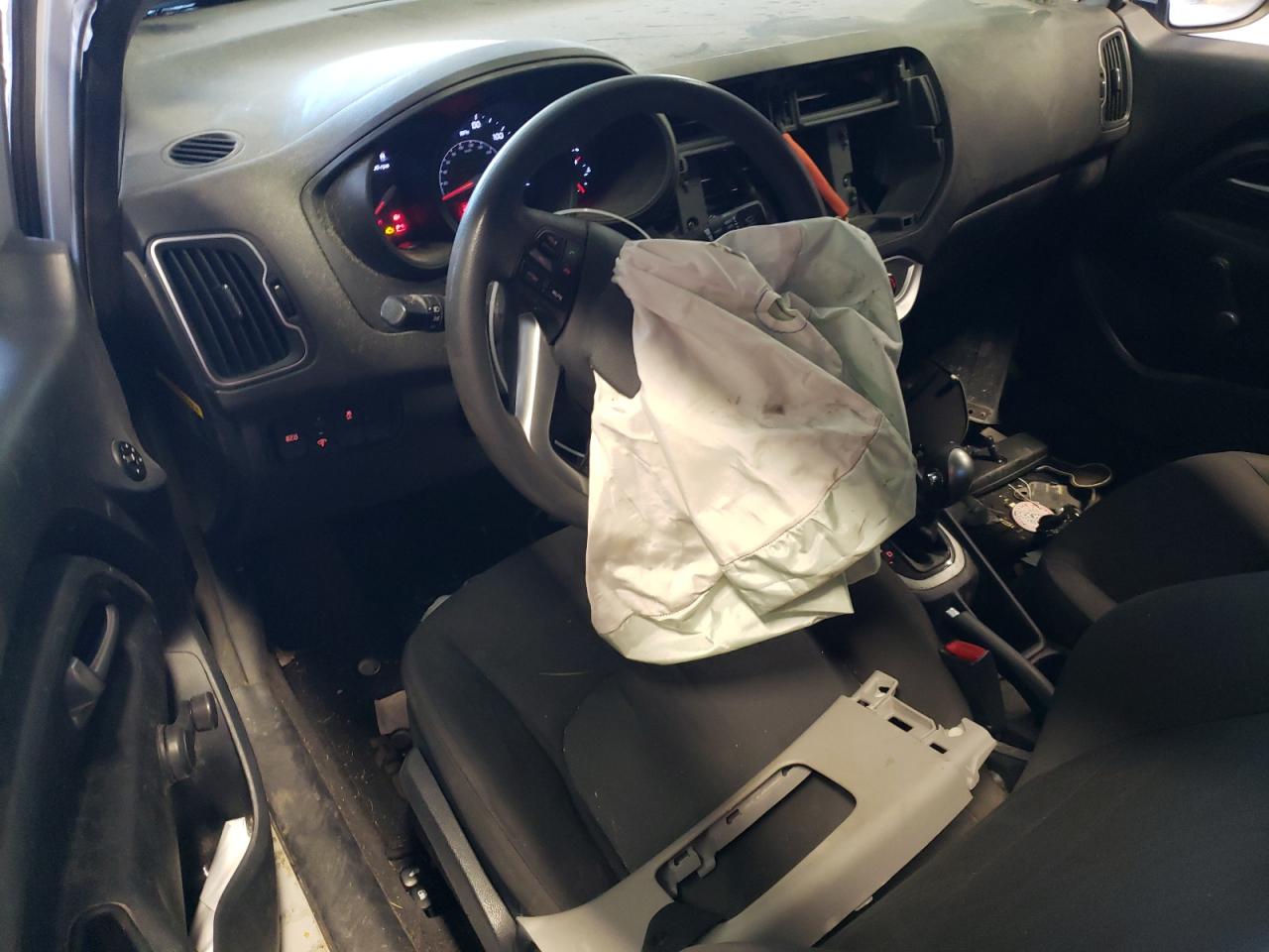 2017 Kia Rio - Image 8