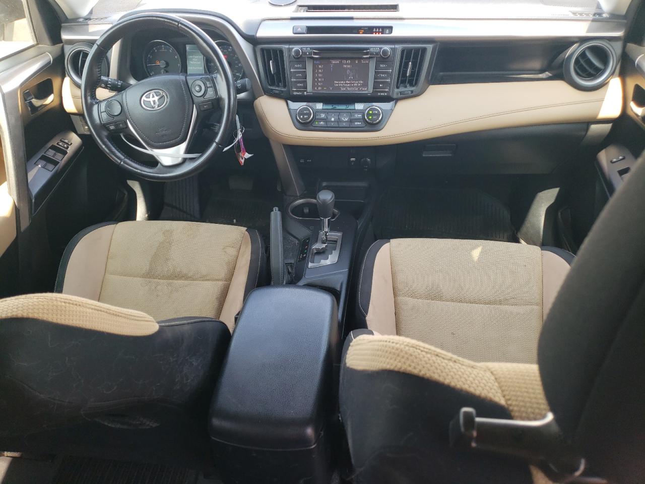 JTMWFREV4HJ702068 2017 Toyota Rav4 Xle