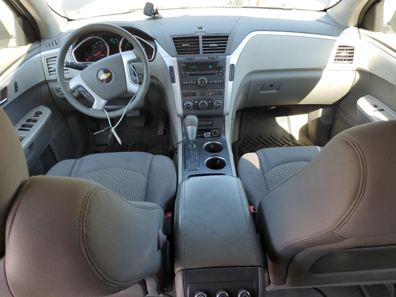 2011 Chevrolet Traverse Ls VIN: 1GNKVEED6BJ327364 Lot: 71046645