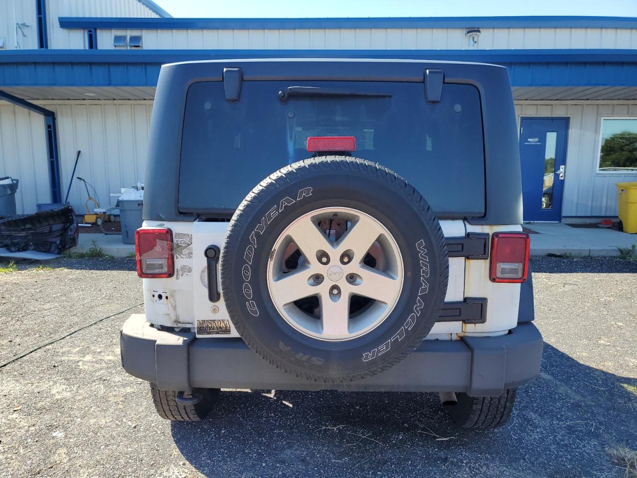 1C4AJWAG0DL573596 2013 Jeep Wrangler Sport