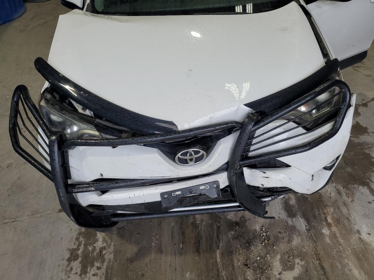 2T3RFREVXGW436052 2016 Toyota Rav4 Xle