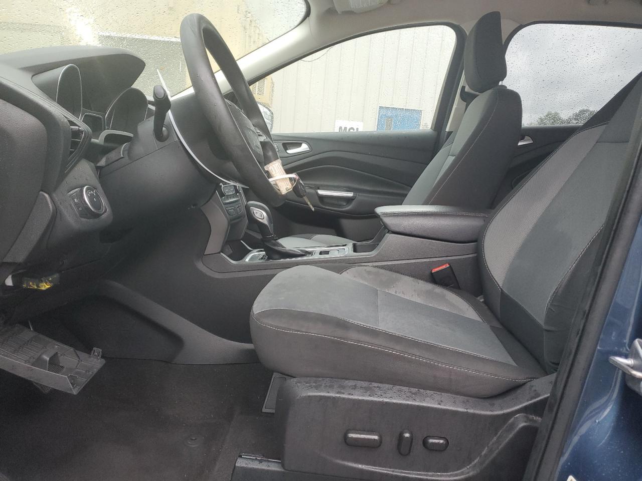 1FMCU9GDXJUC58577 2018 Ford Escape Se