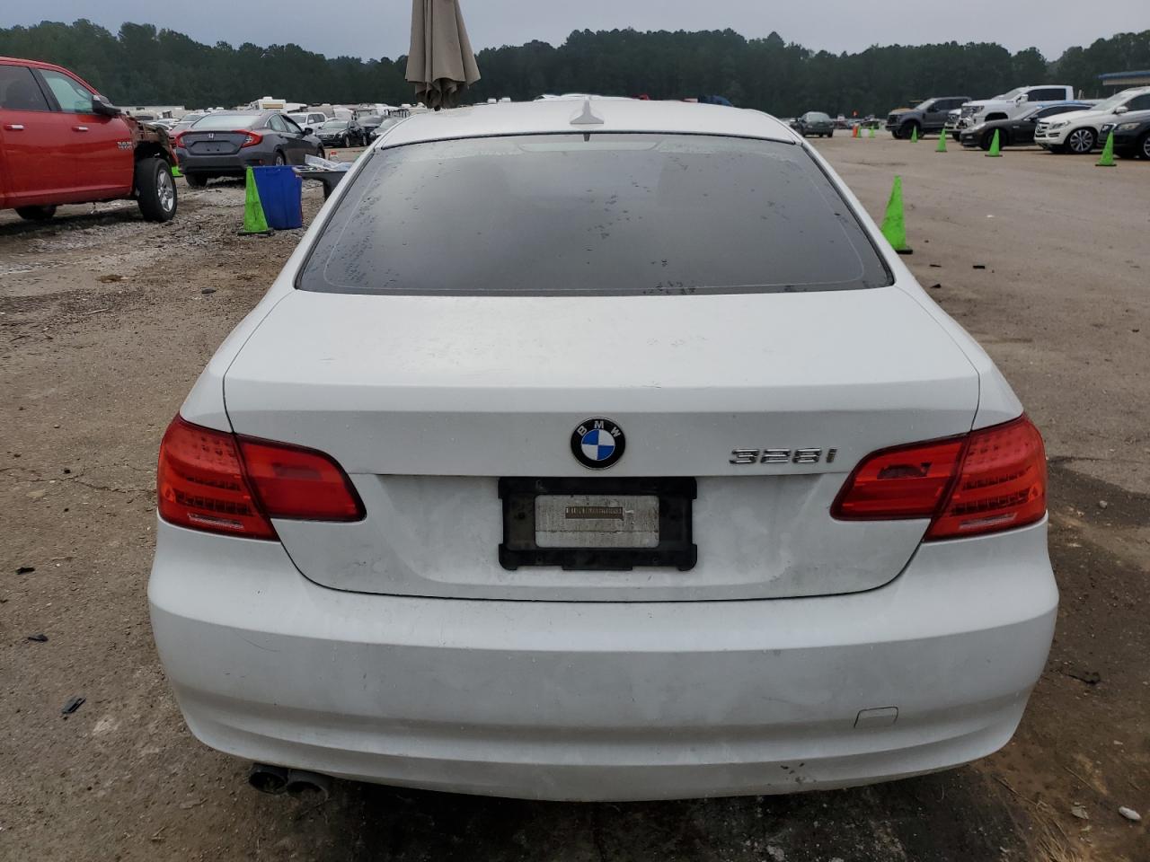 2011 BMW 328 I VIN: WBAKE3C52BE558809 Lot: 71474444