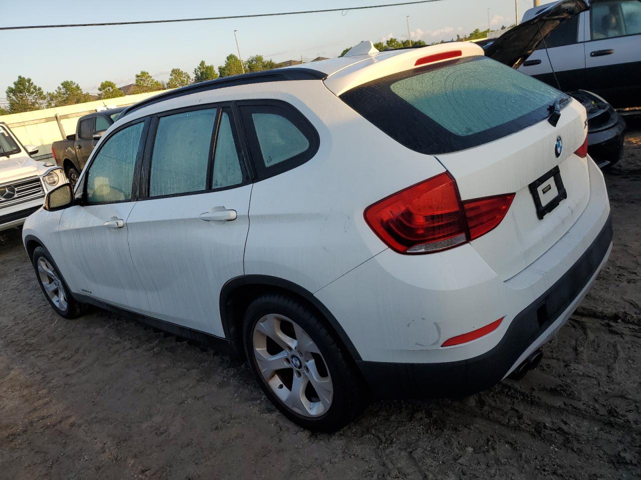 WBAVM1C56FV316941 2015 BMW X1 - Image 2