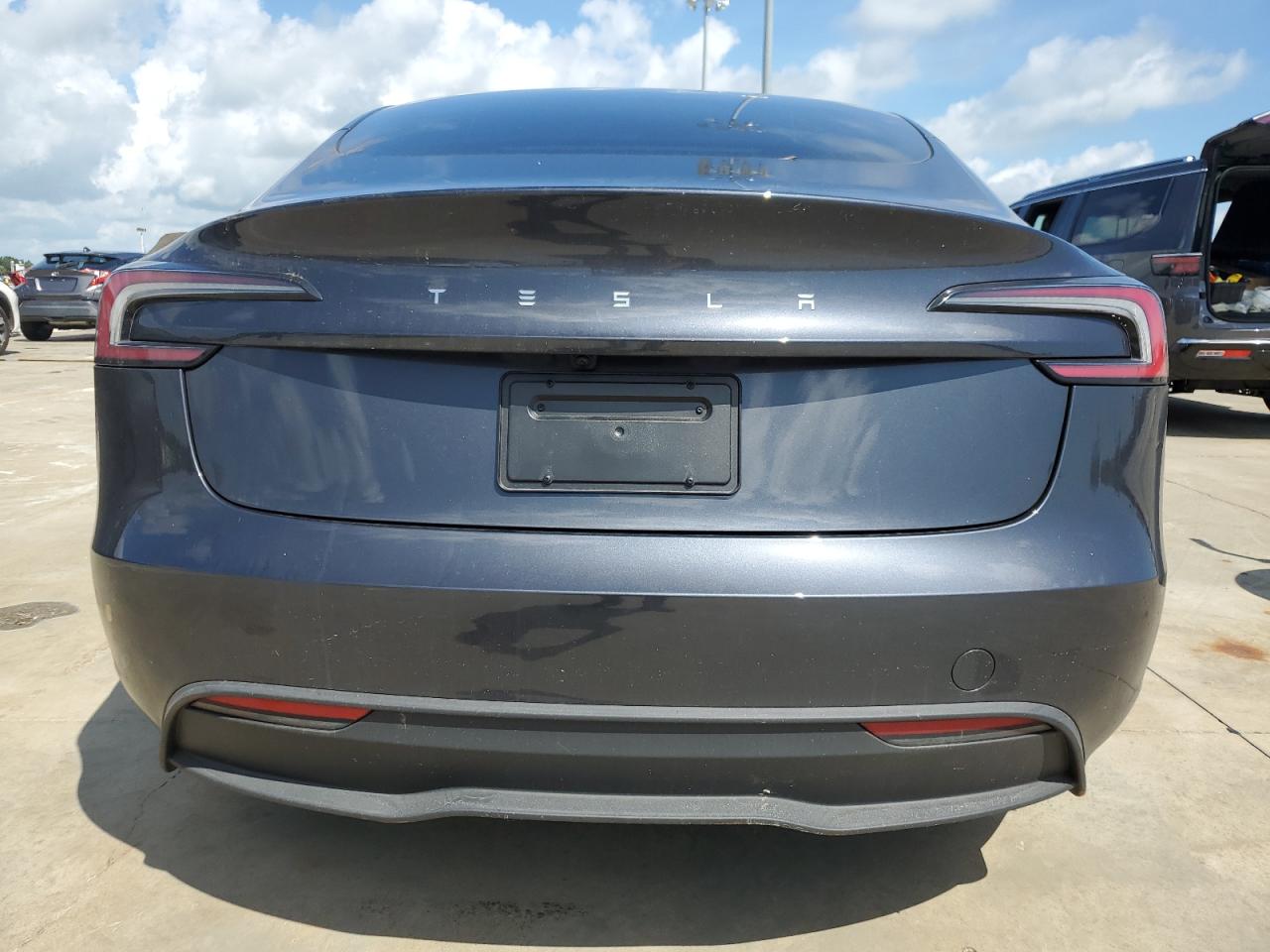 5YJ3E1EA2RF756126 2024 Tesla Model 3