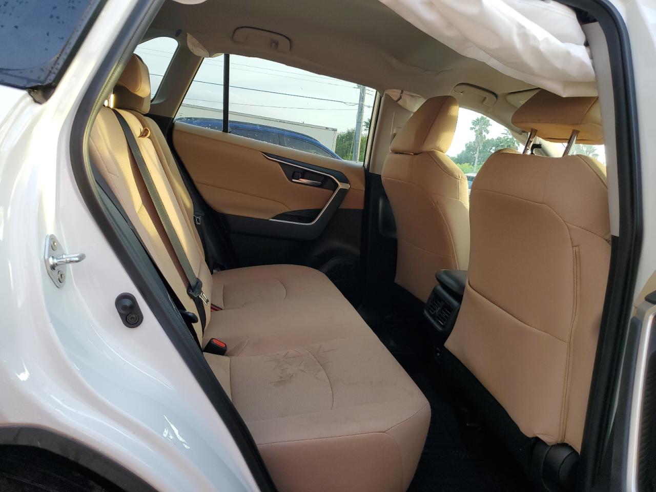 2021 Toyota RAV 4 - Image 11