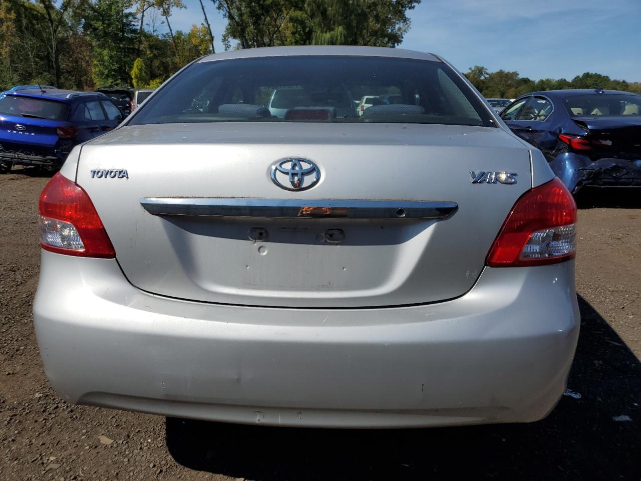 JTDBT923771011058 2007 Toyota Yaris