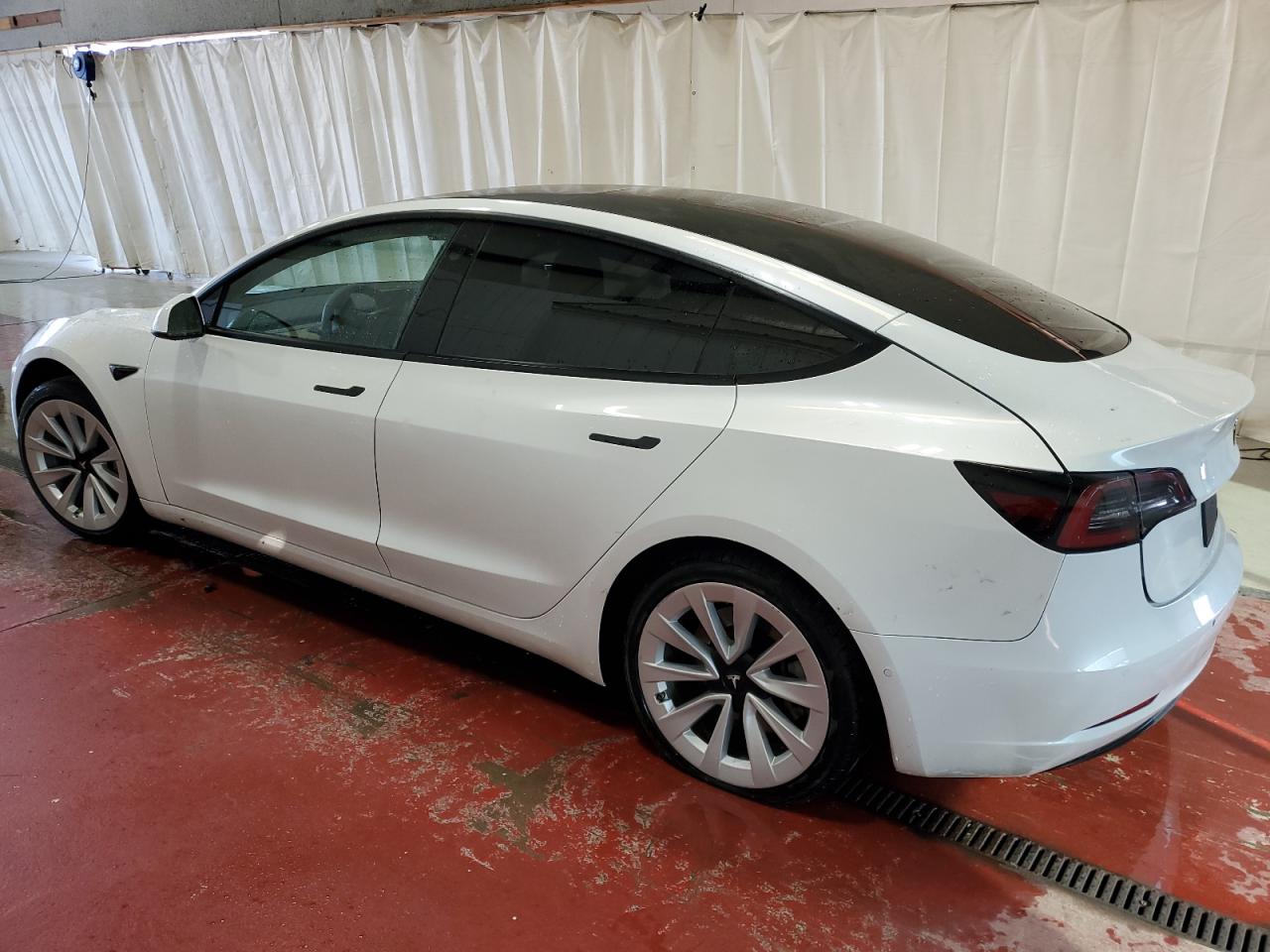 5YJ3E1EB9NF288950 2022 TESLA MODEL 3 - Image 2