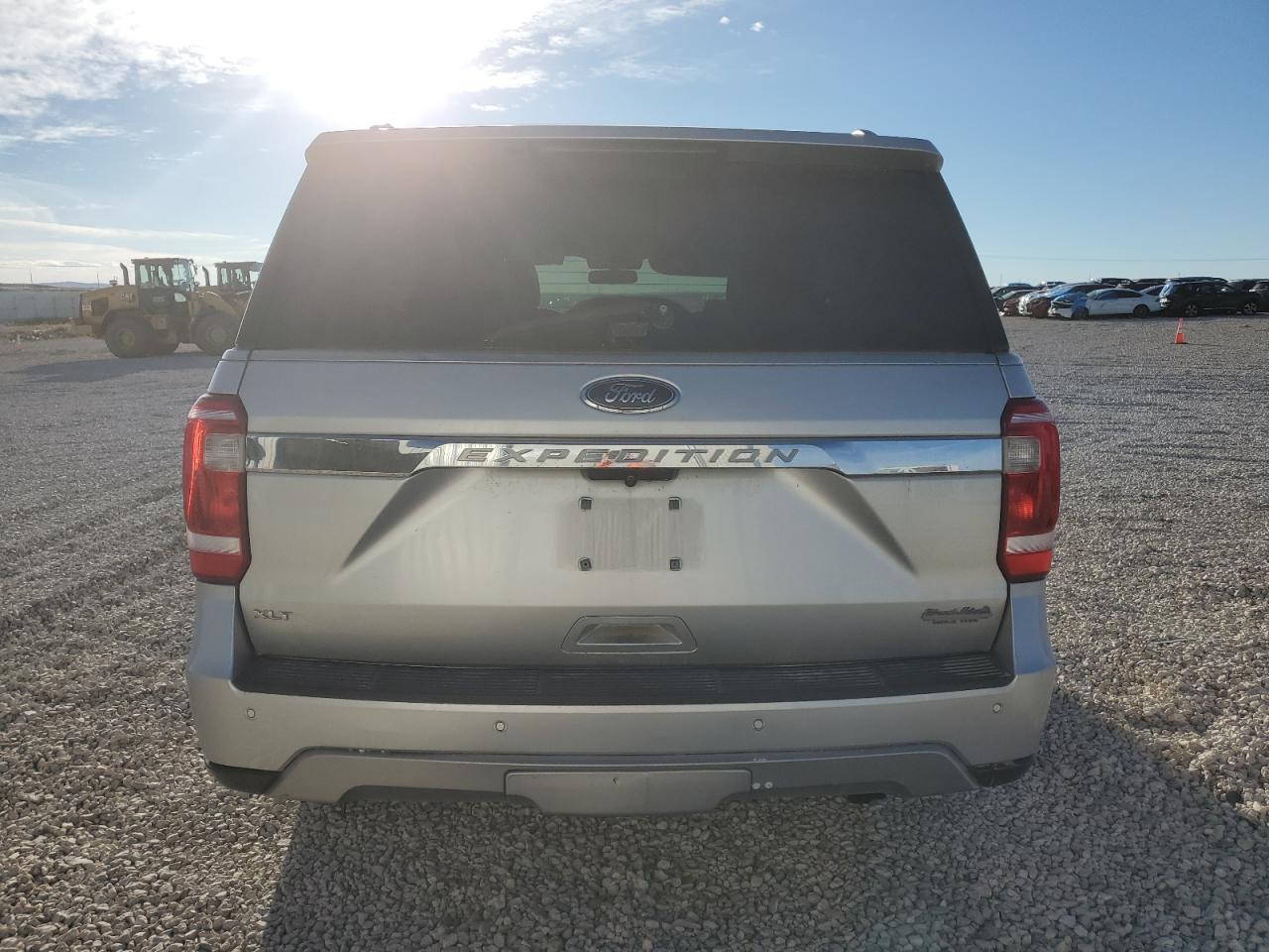 2018 Ford Expedition Xlt VIN: 1FMJU1JT0JEA05996 Lot: 72503944