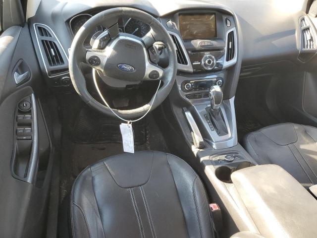 Hatchbacks FORD FOCUS 2012 Gray